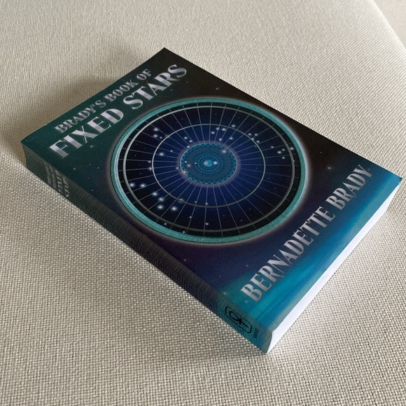 Brady’s Book of Fixed Stars by Bernadette Brady Paperback Book - Picture 2 of 5